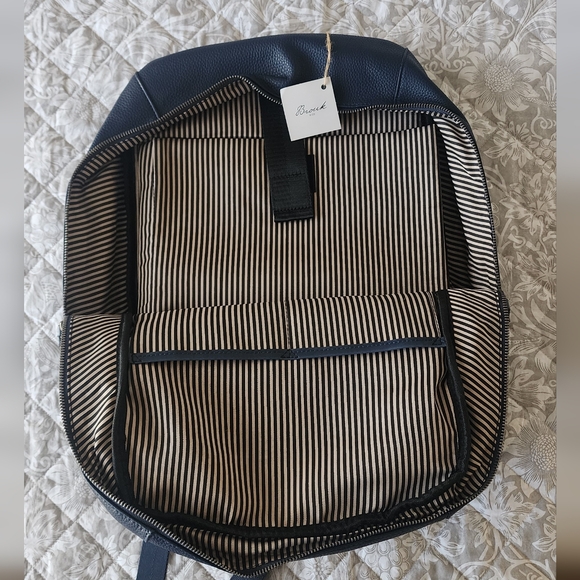 Davidson Backpack - Picture 9 of 13